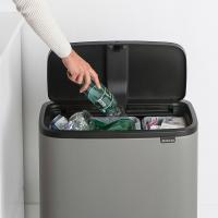 Мусорный бак 34 л Brabantia Bo Pedal Bin серый - 9 фото