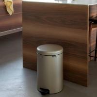 Мусорный бак с педалью 20 л Brabantia NewIcon шампань - 9 фото