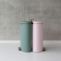 Мусорный бак с педалью 30 л Brabantia Flat Back розовый - 5 фото