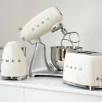 Миксер планетарный 4,8 л Smeg 50’s Style SMF02CREU кремовый - 7 фото