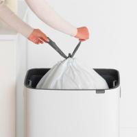 Мусорный бак 60 л Brabantia Bo Pedal Bin белый - 7 фото