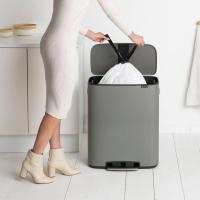 Мусорный бак 60 л Brabantia Bo Pedal Bin серый - 8 фото