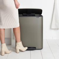 Мусорный бак 60 л Brabantia Bo Pedal Bin платиновый - 9 фото