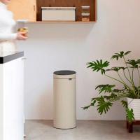 Ведро для мусора 30 л Brabantia Touch Bin бежевое - 5 фото