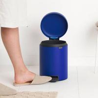 Ведро для мусора 5 л Brabantia NewIcon синее - 7 фото