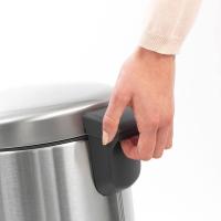 Мусорный бак с педалью 30 л Brabantia NewIcon стальной - 7 фото