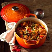 Кастрюля чугунная 24 см 4,2 л Le Creuset Signature огненная лава - 2 фото