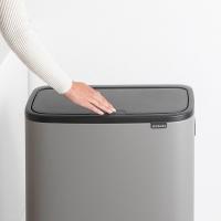 Мусорный бак 60 л Brabantia Bo Pedal Bin серый - 6 фото