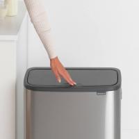 Мусорный бак 60 л Brabantia Bo Pedal Bin стальной - 9 фото