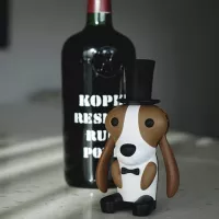 Штопор 14,7 см Qualy Wine Hound коричневый - 3 фото