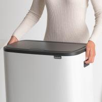 Мусорный бак 60 л Brabantia Bo Pedal Bin белый - 8 фото