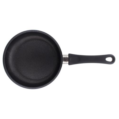 Сковорода антипригарная 20 см 1 л AMT Frying Pans Titan черная