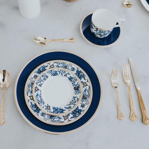 Тарелка 27 см Wedgwood Hibiscus