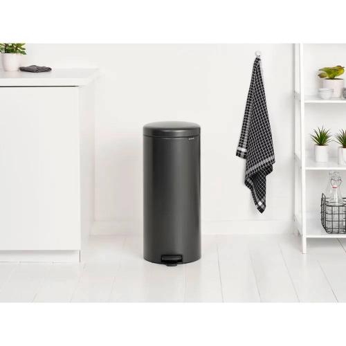 Ведро для мусора 30 л Brabantia NewIcon темно-серое