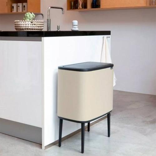 Ведро для мусора 11 л Brabantia Bo Touch Bin бежевое