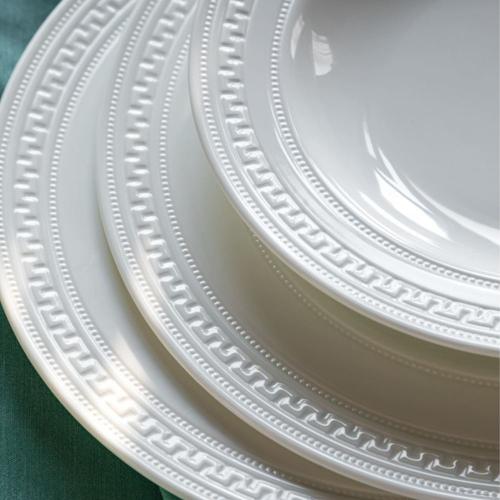 Столовый сервиз на 6 персон Wedgwood Intaglio белый 20 пр