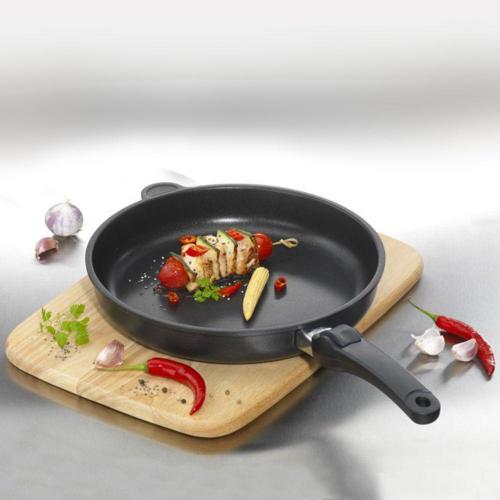 Сковорода алюминиевая 28 см AMT Frying Pans Titan