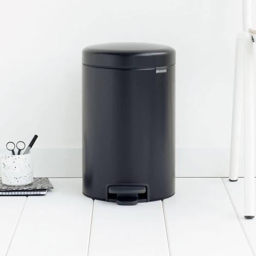 Мусорный бак с педалью 12 л Brabantia NewIcon черный