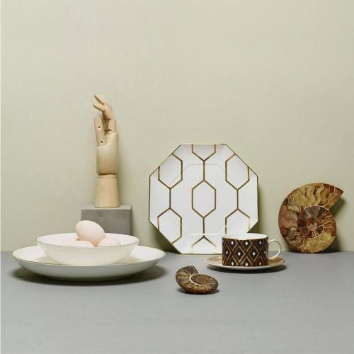 Тарелка 23 см Wedgwood Arris белая