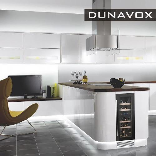 Встраиваемый винный шкаф на 17 бутылок Dunavox Flow DAUF-17.58DB черный