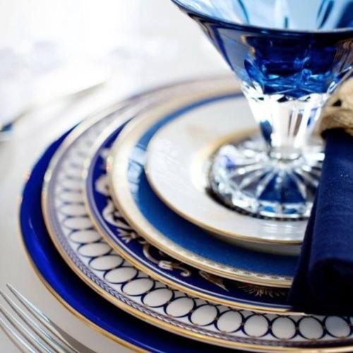Тарелка суповая 23 см Wedgwood Renaissance Gold
