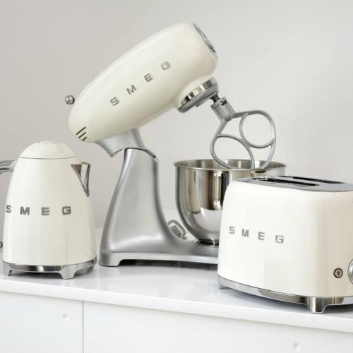 Миксер планетарный 4,8 л Smeg 50’s Style SMF02CREU кремовый