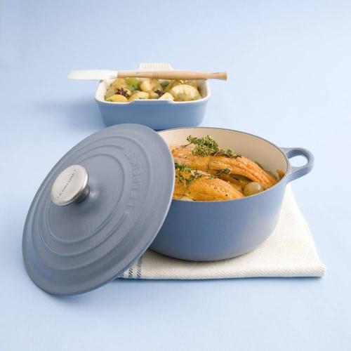 Кастрюля чугунная 24 см 4,2 л Le Creuset Signature бременская лазурь