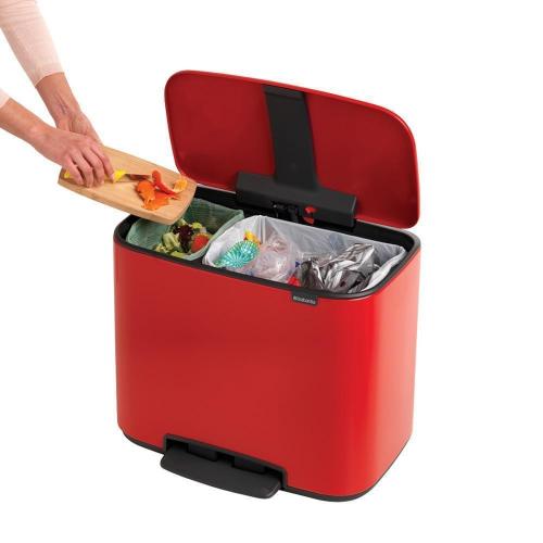 Мусорный бак 34 л Brabantia Bo Pedal Bin красный