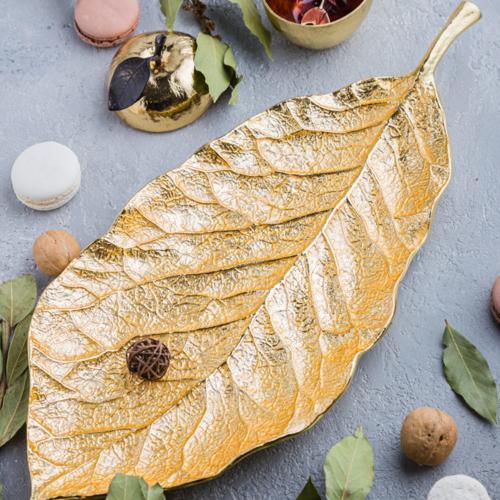 Сервировочное блюдо 50х23 см Michael Aram New Leaves золотое