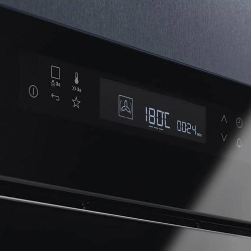 Электрический духовой шкаф 59,5 см Electrolux EOE7C31Z черный