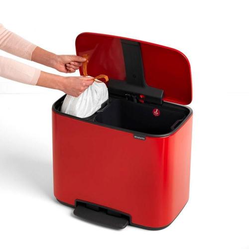 Мусорный бак 34 л Brabantia Bo Pedal Bin красный