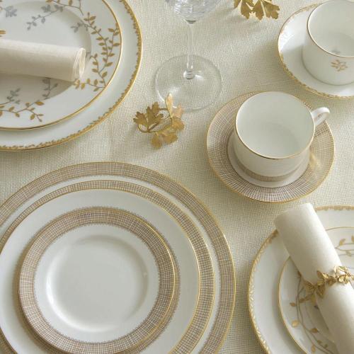 Блюдо 35 см Wedgwood Vera Wang Lace Gold