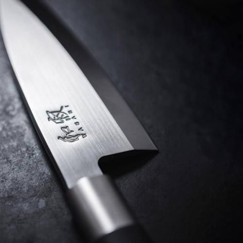 Нож поварской 20 см KAI Wasabi Black черный