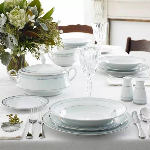 Тарелка обеденная 23 см Noritake Hampshire Platinum белая