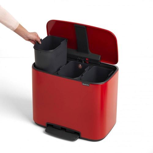 Мусорный бак 33 л Brabantia Bo Pedal Bin красный