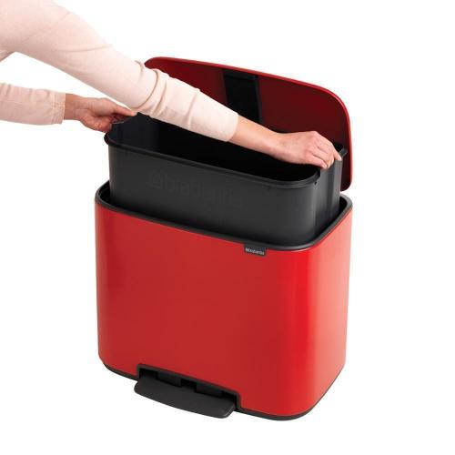 Мусорный бак 36 л Brabantia Bo Pedal Bin красный