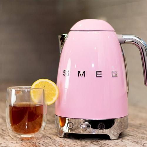 Чайник электрический 1,7 л Smeg 50's Style KLF04PKEU розовый