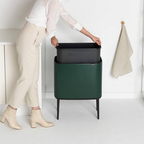 Мусорный бак 36 л Brabantia Bo Touch Bin зеленая сосна