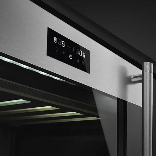 Встраиваемый винный шкаф на 38 бутылок 60х82 см Smeg Classica CVI338LX3