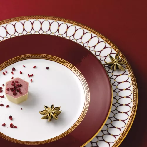 Тарелка обеденная 27,4 см Wedgwood Renaissance красная