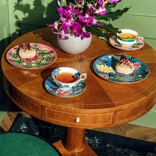 Тарелка закусочная 20 см Wedgwood Wonderlust синий