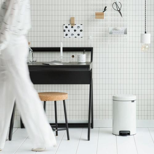 Мусорный бак с педалью 12 л Brabantia NewIcon белый