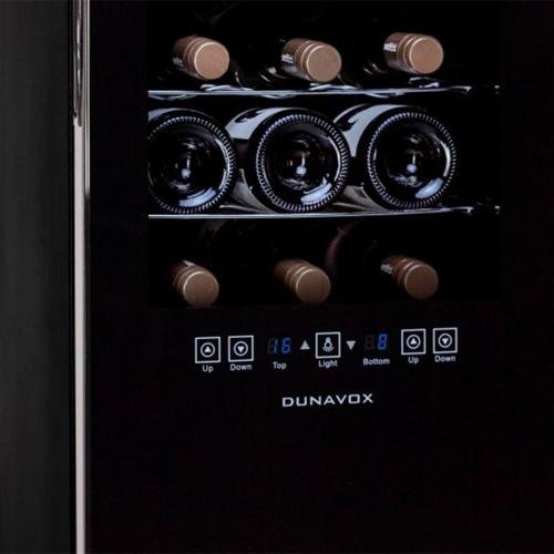 Винный шкаф на 24 бутылки Dunavox Thermo DX-24.68DSC