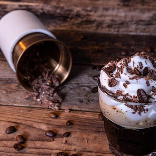 Терка для шоколада с контейнером 7х7х10 см Boska Chocowares белая