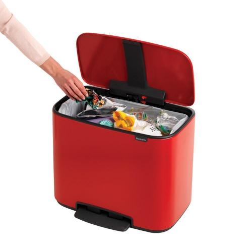 Мусорный бак 36 л Brabantia Bo Pedal Bin красный