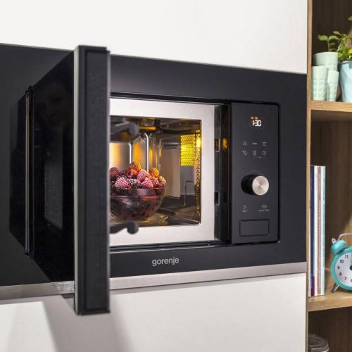 Встраиваемая микроволновая печь 59,5х38,8 см Gorenje Advanced BM201AG1BG черная