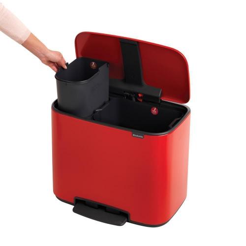 Мусорный бак 34 л Brabantia Bo Pedal Bin красный