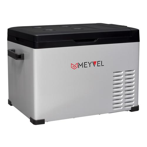 Автомобильный холодильник 65х37,5 см Meyvel AF-B50 стальной