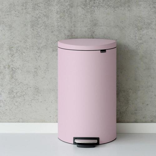 Мусорный бак с педалью 40 л Brabantia Flat Back розовый