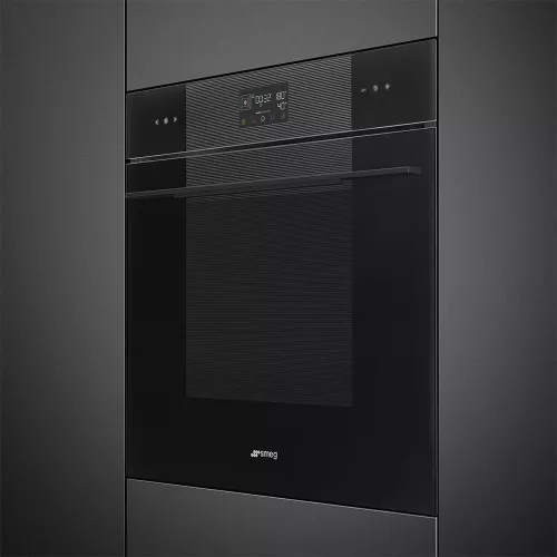 Электрический духовой шкаф 59,7 см Smeg Linea SOP6102S2PB3 черный